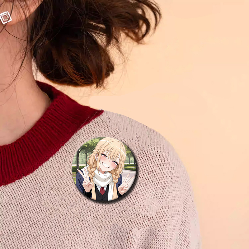 Pin de Esmalte de Anime Lindo  - Anime Cosplay Idea reseña y precio